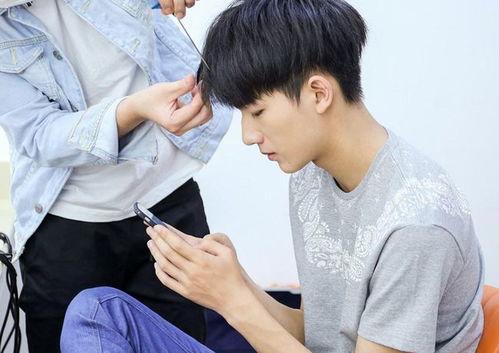 李宏毅最新爆料消息视频,揭秘娱乐圈不为人知的秘密 第3张 李宏毅最新爆料消息视频,揭秘娱乐圈不为人知的秘密 第3张