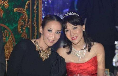 二姐爆料李纹的视频大全,揭秘娱乐圈背后的秘密  第3张